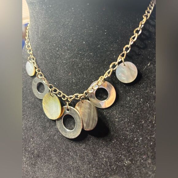 New! Necklace by Paparazzi Jewelry New without Tags - Picture 2 of 3